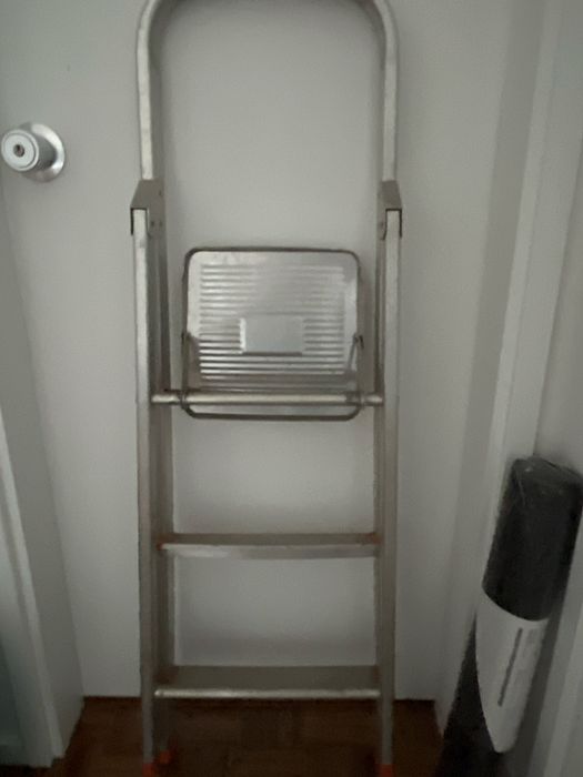 Three-Step Stepladder467755053928294400