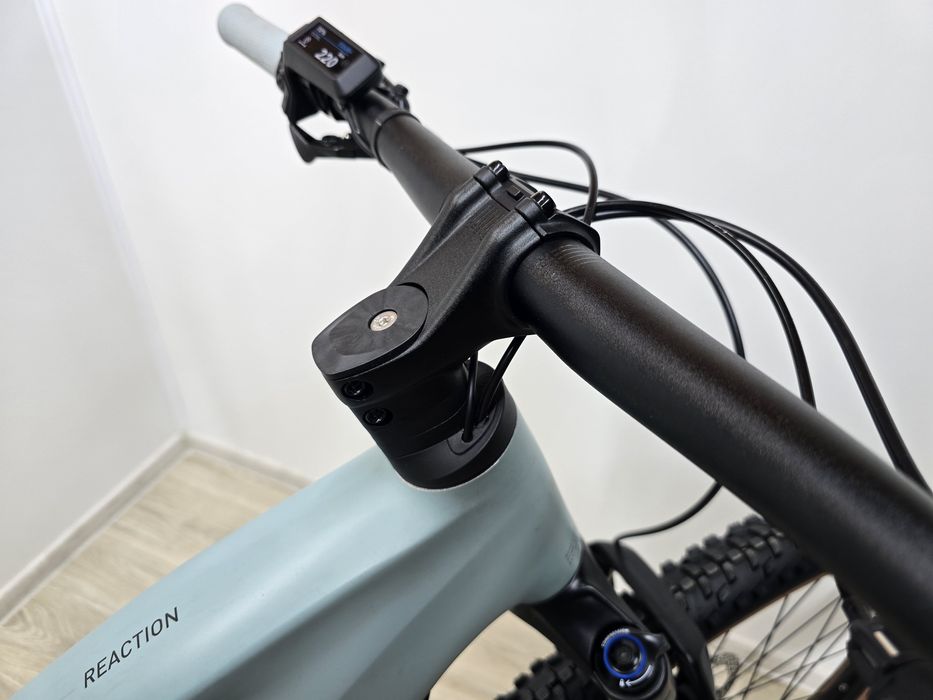 2025 Cube Reaction Hybrid 800 29