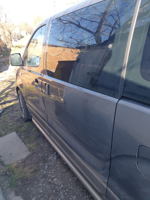 Двери правые  Hyundai H1 Grand Starex