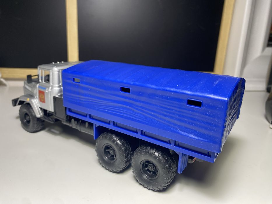 KRAZ 6510 Policja skala 1:43 Rosja
