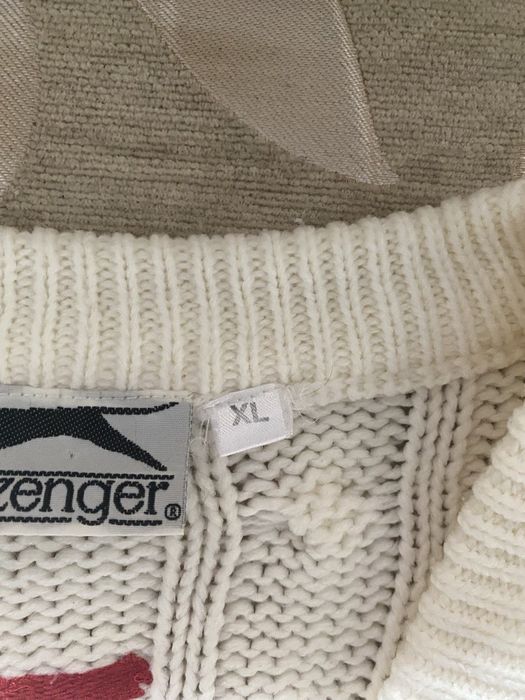 Мужская жилетка фирмы Slazenger.