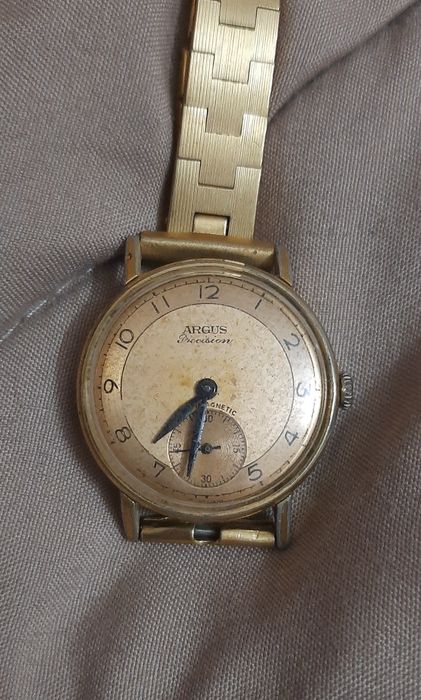 4 relógios vintage