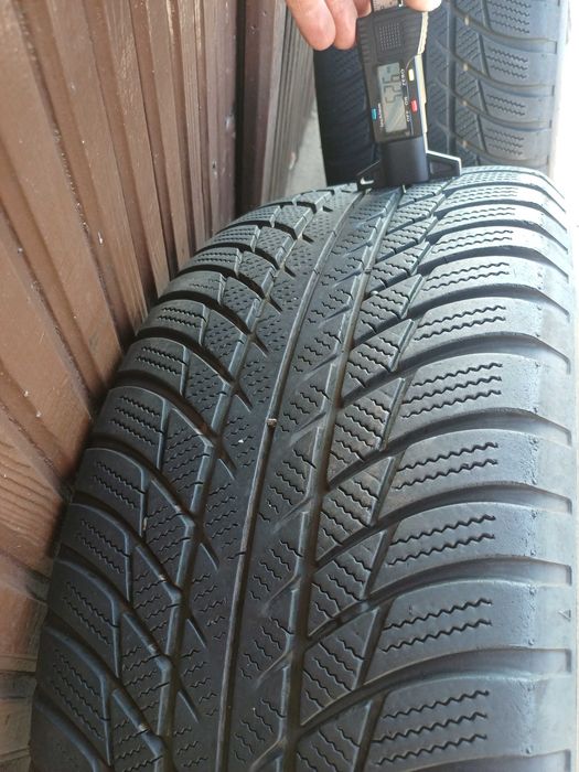 Koła zimowe Audi 17 7J ET45 215/55 R17 5x112 Bridgestone