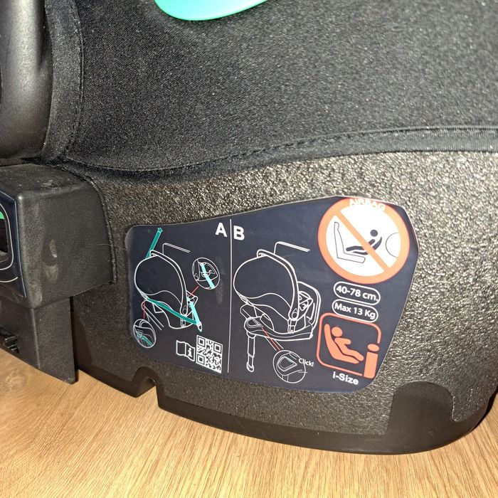 Auto Chicco Kiros Evo i-Size Black Fast-in c/base – isofix