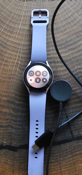 Samsung watch 4 smartwatch