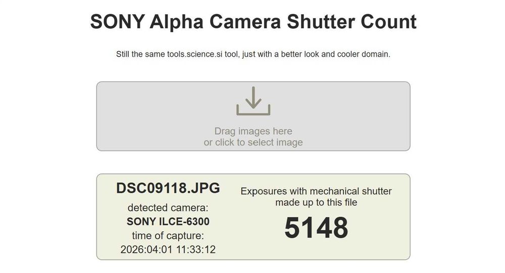 Sony Alpha a6300 + obiektyw + baterie + ładowarka