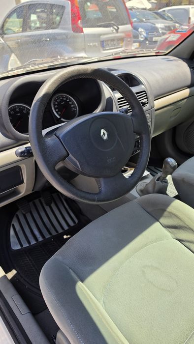 Renault Clio 2004