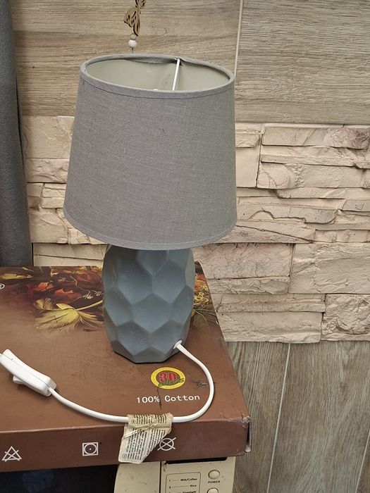 Lampka nocna z zarowka