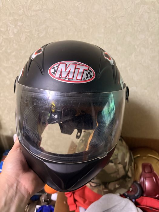 Дитячий шльом на