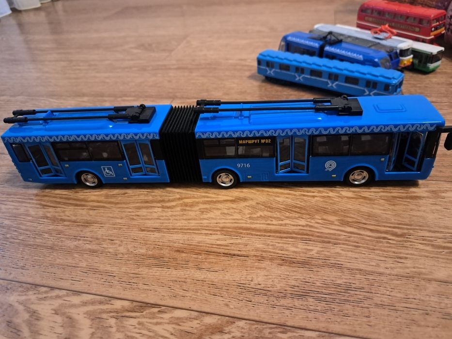 Трамвай, електричка , тролейбус