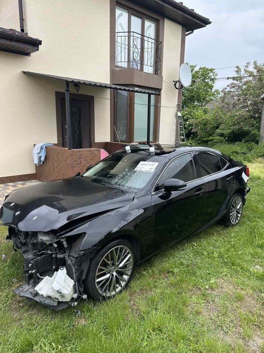 Продам lexus is 200t