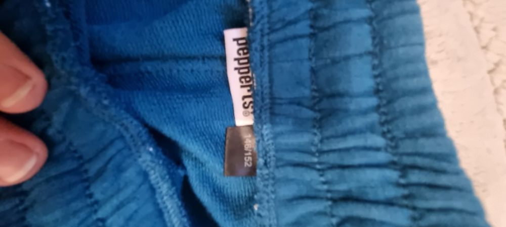 Spodnie dresowe 146/152