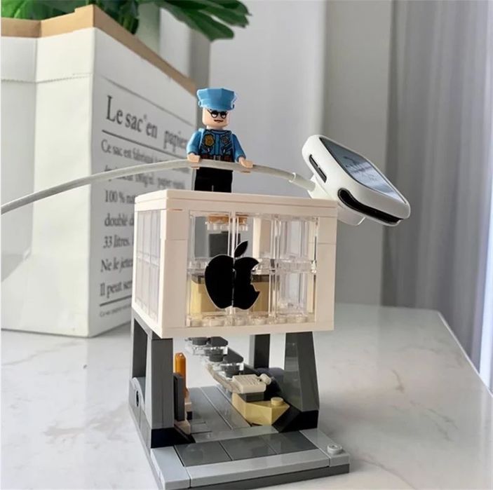 Apple Watch charger stand Apple Store tipo Lego