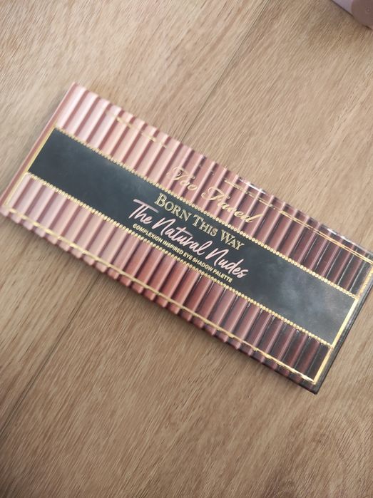 Too Faced Born This Way The Natural Nudes
