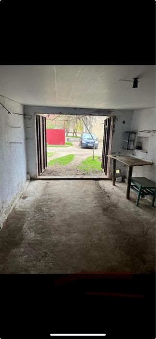 Продам гараж в центре Березовки