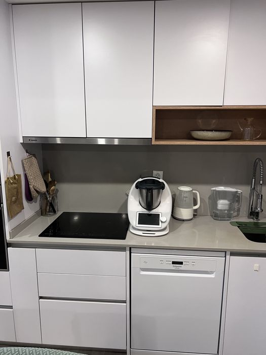 Cozinha Moderna Completa – 5,60m de Linear (Excelente Estado)
