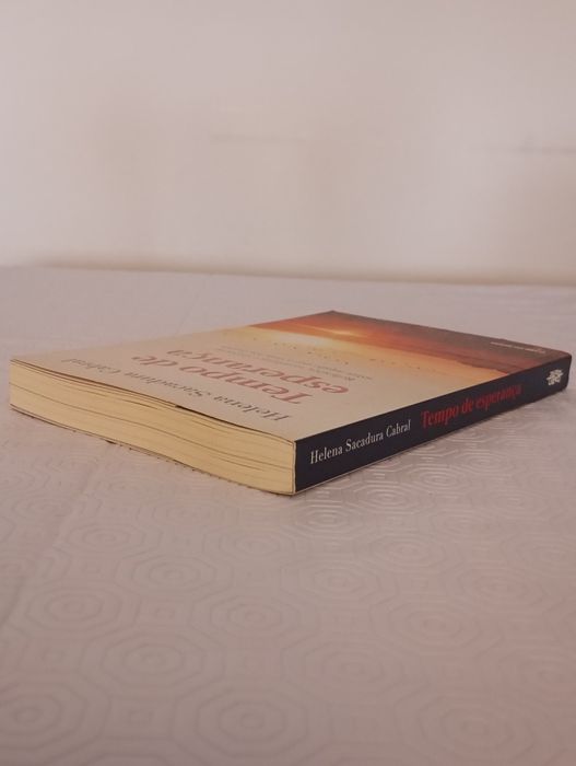 Tempo de esperança de Helena Sacadura Cabral