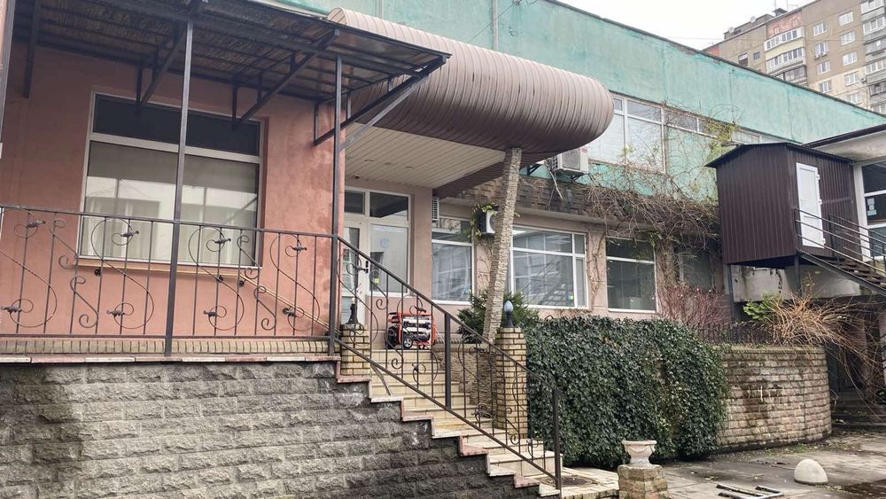 Продається діюча стоматологія пр-т Свободи 26
