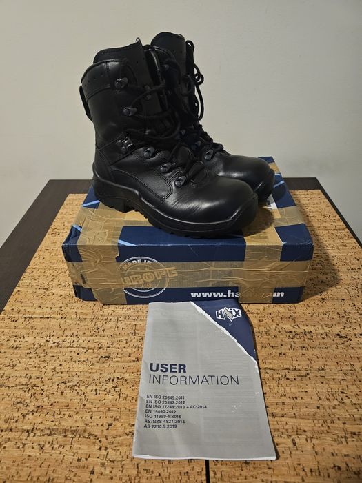 Botas táticas HAIX.