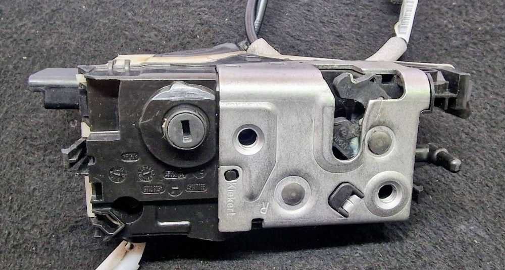 Fechadura / Fecho Porta Frente Direito PEUGEOT 2008 I (CU_) [03.2013