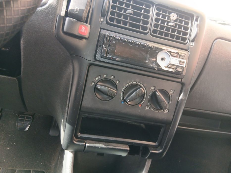 Venda de carro Polo muito conservado