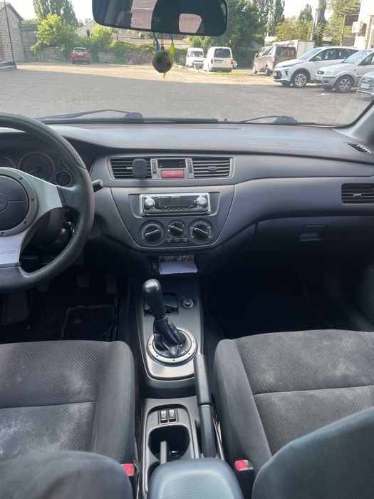 Mitsubishi Lancer 9