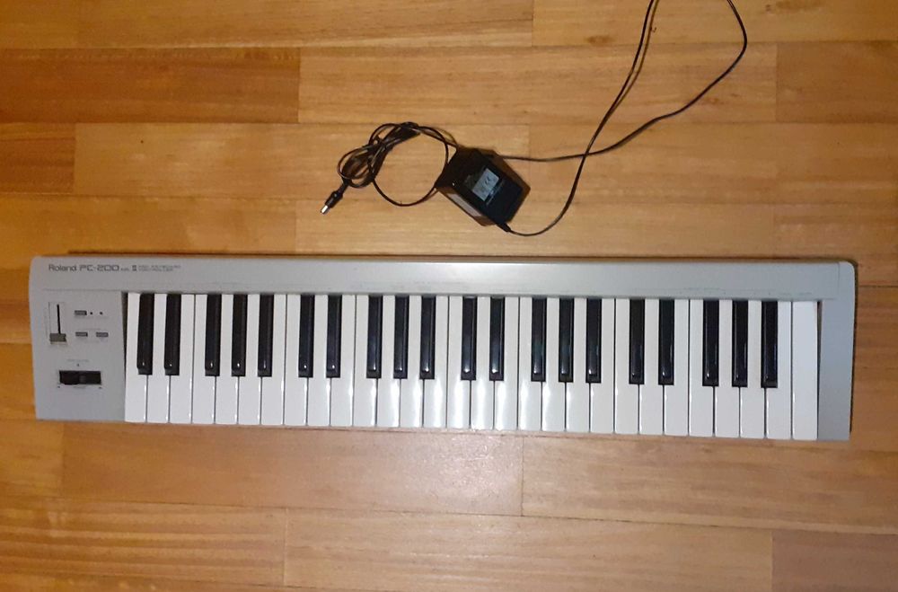 Roland PC-200 Mk II, teclado MIDI, 49 teclas
