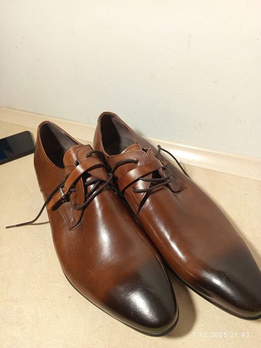 Prada oryginalne luxury skórzane eleganckie buty męskie jak nowe