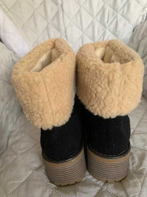 Sprzedam buty czarne z kożuszkiem