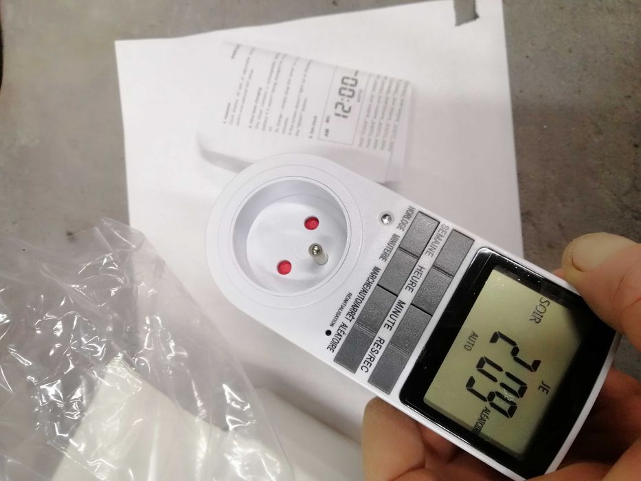 Розумна розетка з таймером