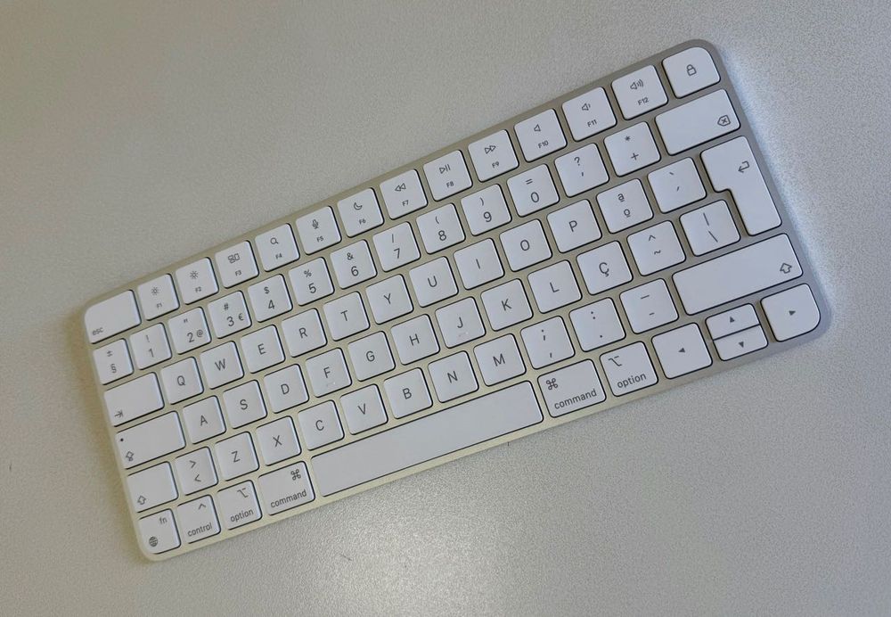 Teclado Apple Magic Keyboard - Modelo A2450514415697866280961