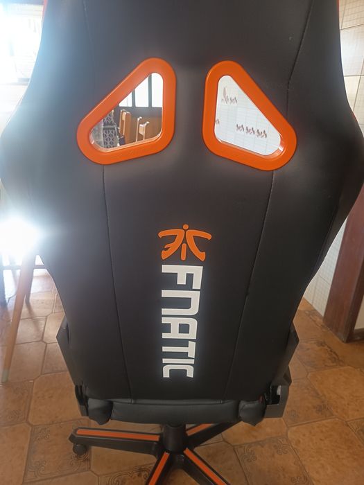 Cadeira gaming Dxracer fnatic edition