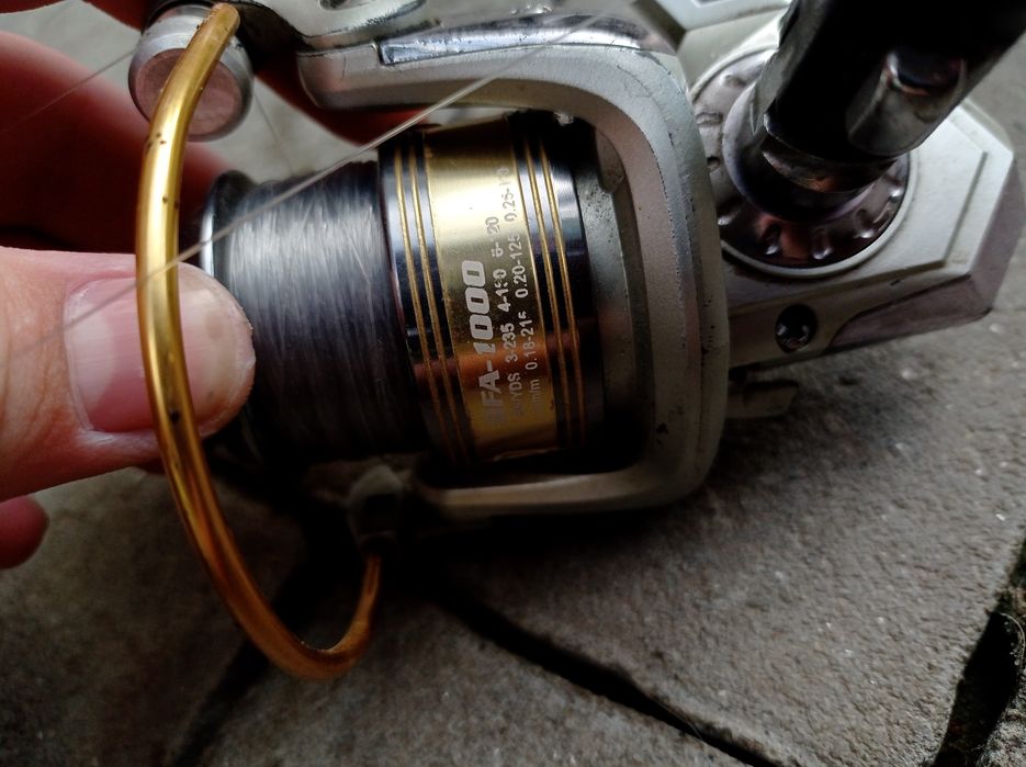 Продам 2 спінінга