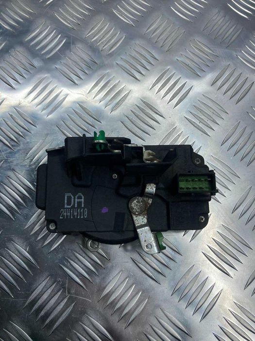 Замок двери передней левой opel vectra c 24414110