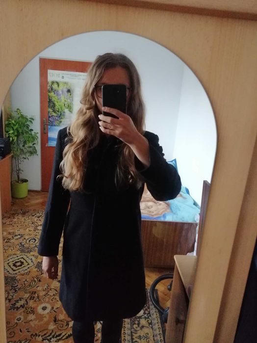 Płaszcz czarny ciepły