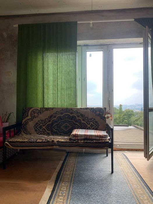 Продажа Житлового будинка  327 кв.м в м. Чернівцях + Київ