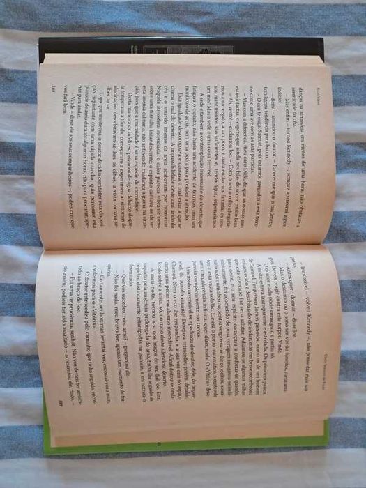 Livro Cinco Semanas em Balão - Júlio Verne