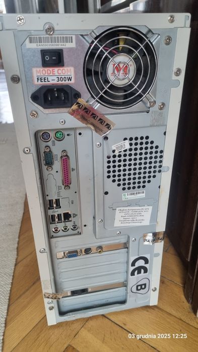 Komputer stacjonarny ak32v 3.1 radeon 9200se