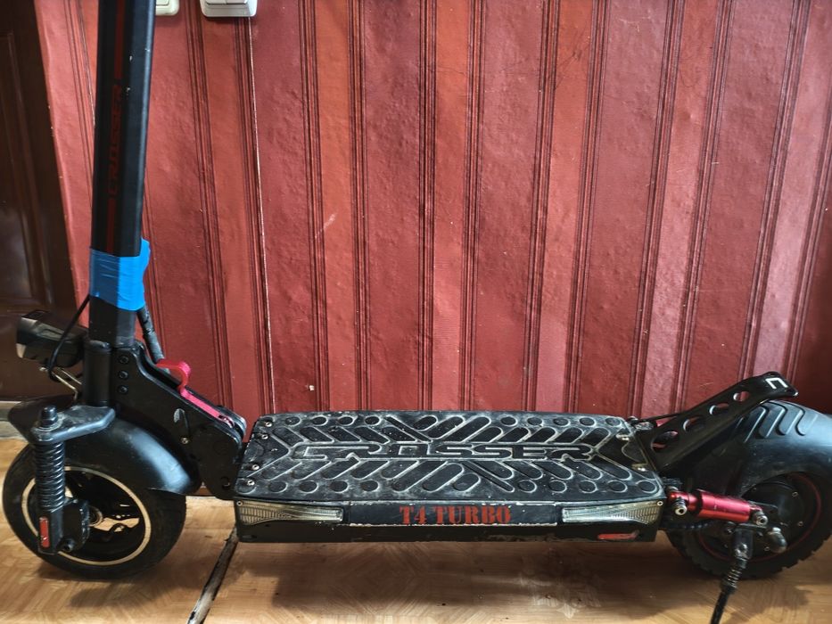 Crosser t4 turbo електросамокат