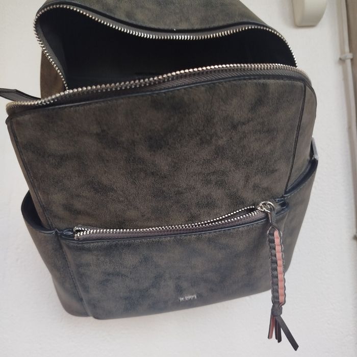 Mochila nova Parfois