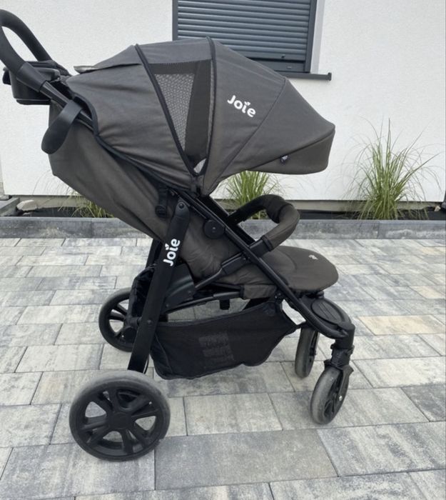 Wozek spacerowy Joie