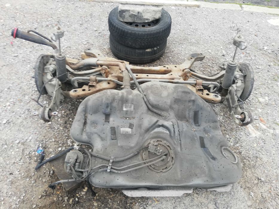 Opel Insygnia 12r. Servo , ABS , hamulec ręczny i inne cześci