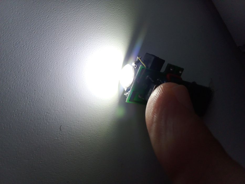 Dedos falsos com LED's