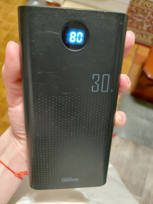 Павербанк Універсальна мобільна батарея Qilive 30000 mAh