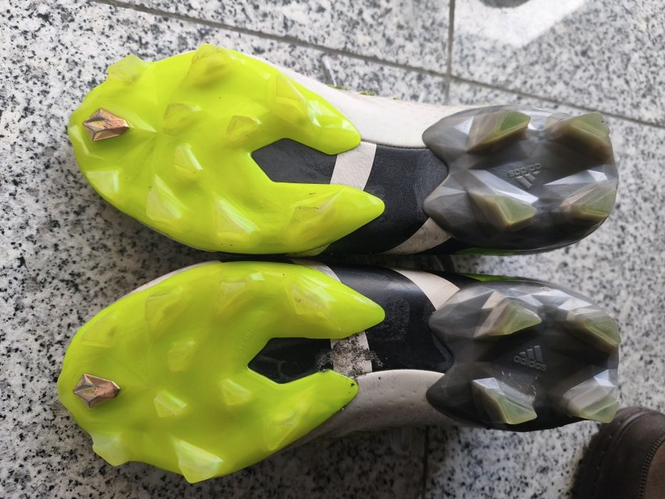 Chuteira Adidas Predator Accuracy.1 AG Ftwr