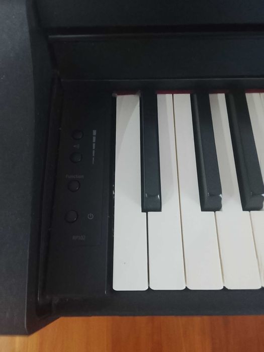 Piano ROLAND "Impecável"