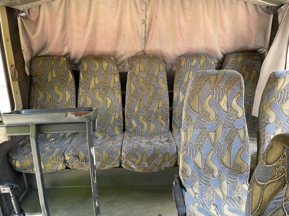 Mitsubishi Prestige 2003