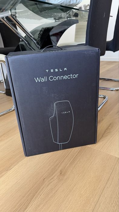 Carregador tesla Wall Connector