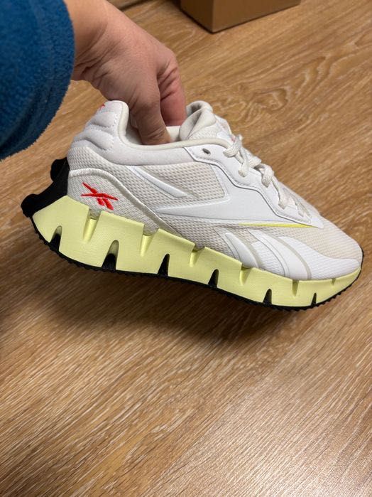 Кросівки Reebok Zig Dynamica 4, розмір 36