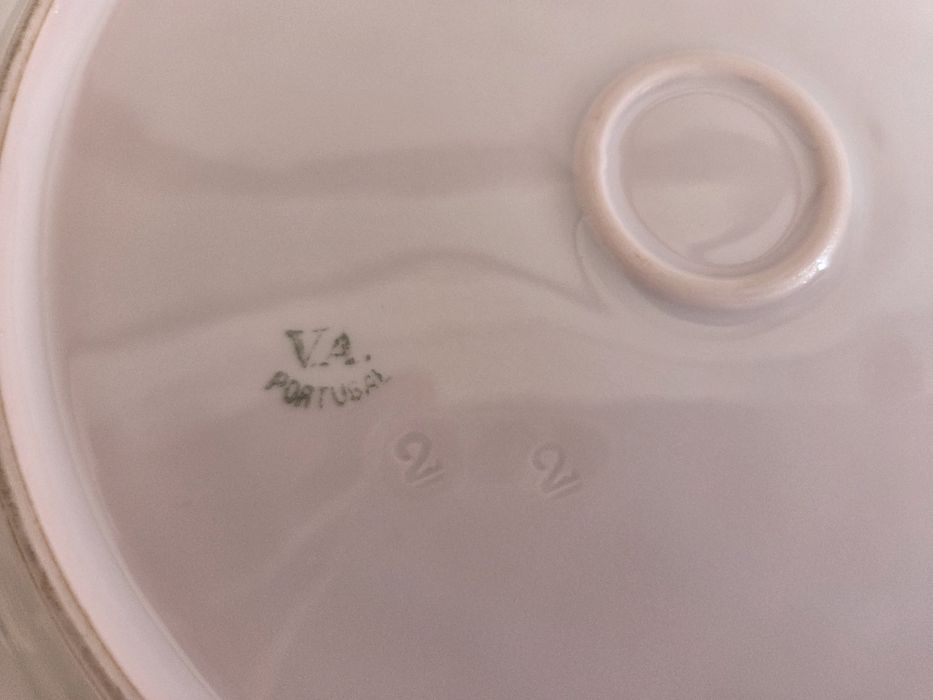 Peças diversas em cerâmica